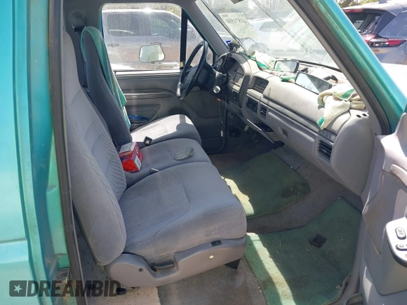 1995 Ford F-150 with VIN 1FTEX15H6SKA50480, listed as a IAAI auction lot 41871550 with 161,971 mi miles. Bid and sale history available at carsss.com. Image 5.
