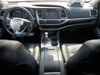 2018 Toyota Highlander Limited with VIN 5TDDZRFH9JS892062, listed as a Copart auction lot 60504915 with 108,059 mi miles and Salvage title. Bid and sale history available at DreamBid. Image 8.