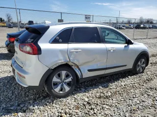 2019 Kia Niro LX with VIN KNDCB3LC0K5242646, listed as a Copart auction lot 46588875 with 105,483 mi miles and Non Repairable. Bid and sale history available at carsss.com. Image 3.