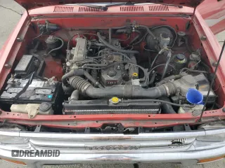 1990 Toyota Pickup DX с VIN JT4RN81P1L5069080, выставлен на аукционе Copart как лот 81606084 с пробегом 168 115 миль миль и Списание • Salvage title. История ставок и продаж доступна на DreamBid. Изображение 11.