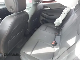2025 Buick Encore GX Sport Touring с VIN KL4AMDSL1SB046901, выставлен на аукционе IAAI как лот 41750132 с пробегом 2 036 миль миль и . История ставок и продаж доступна на DreamBid. Изображение 8.