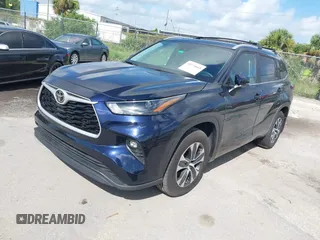 2023 Toyota Highlander L with VIN 5TDKDRBH5PS039744, listed as a IAAI auction lot 42776603 with 15,840 mi miles and . Bid and sale history available at DreamBid. Image 17.