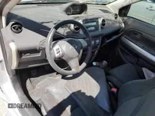 2006 Scion xA z VIN JTKKT624460167465, wystawiony jako Copart lot #51004434 z przebiegiem 73 959 mil mil oraz Nie do naprawy. Historia ofert i sprzedaży dostępna na DreamBid. Obrazek 8.