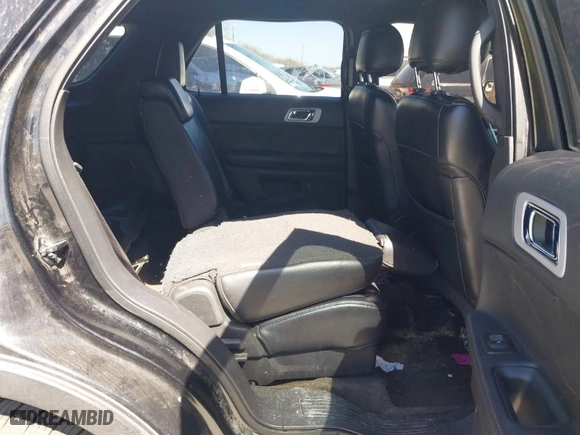 2013 Ford Explorer XLT with VIN 1FM5K7D86DGA30119, listed as a IAAI auction lot 41832191 with 177,217 mi miles. Bid and sale history available at carsss.com. Image 8.