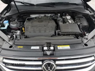 2024 Volkswagen Tiguan SEL R-Line z VIN 3VV4B7AX5RM104673, wystawiony jako Copart lot #56304905 z przebiegiem 9 167 mil mil oraz Czysty tytuł • Clean title. Historia ofert i sprzedaży dostępna na DreamBid. Obrazek 12.