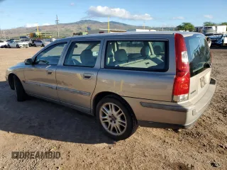 2004 Volvo V70 with VIN YV1SW59V042434622, listed as a Copart auction lot 81445624 with Not provided miles and Clean title. Bid and sale history available at DreamBid. Image 2.