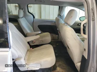 2017 Chrysler Pacifica Touring with VIN 2C4RC1DG8HR577601, listed as a Copart auction lot 60551505 with 149,174 mi miles and Non repairable. Bid and sale history available at DreamBid. Image 11.