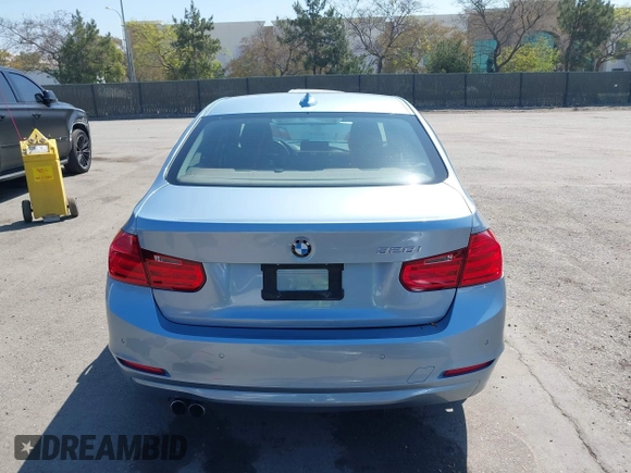 2014 BMW 3 Series 328i with VIN WBA3C1C51EK115278, listed as a IAAI auction lot 41979591 with 129,112 mi miles. Bid and sale history available at carsss.com. Image 17.