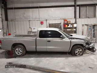 2000 Dodge Dakota Sport with VIN 1B7GL22N8YS723458, listed as a IAAI auction lot 41783869 with 143,561 mi miles and . Bid and sale history available at carsss.com. Image 13.
