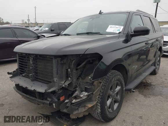 2021 Ford Expedition XL with VIN 1FMJU1FT5MEA84000, listed as a IAAI auction lot 41273172 with 77,049 mi miles. Bid and sale history available at carsss.com. Image 2.