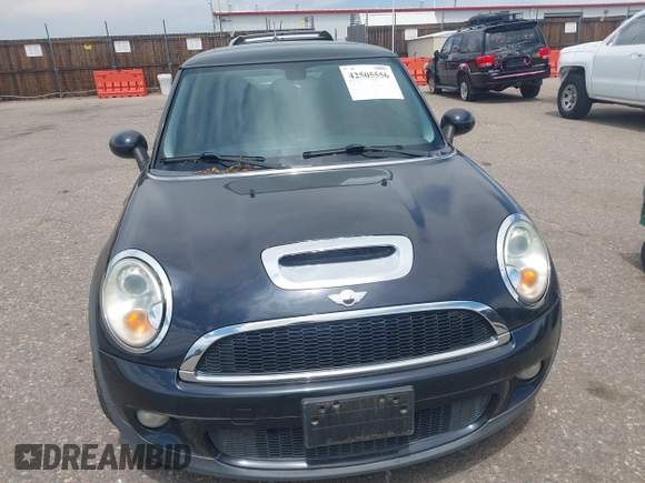 2008 MINI Hardtop S with VIN WMWMF73528TV34513, listed as a IAAI auction lot 42505556 with 72,848 mi miles and . Bid and sale history available at DreamBid. Image 6.