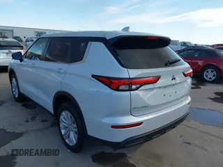2024 Mitsubishi Outlander ES z VIN JA4J3UA85RZ004684, wystawiony jako IAAI lot #41289047 z przebiegiem 18 819 mil mil oraz . Historia ofert i sprzedaży dostępna na DreamBid. Obrazek 3.