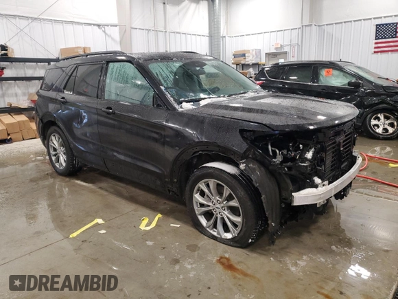 2023 Ford Explorer XLT with VIN 1FMSK8DH5PGC26517, listed as a Copart auction lot 45335625 with 21,164 mi miles and Salvage Title. Bid and sale history available at DreamBid. Image 4.