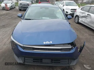 2025 Kia K4 LXS with VIN 3KPFT4DE5SE009253, listed as a IAAI auction lot 40899875 with 2,187 mi miles. Bid and sale history available at carsss.com. Image 13.