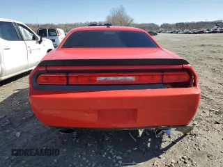 2010 Dodge Challenger R/T z VIN 2B3CJ5DT9AH113908, wystawiony jako Copart lot #47798975 z przebiegiem 137 153 mil mil oraz Szkoda całkowita • Salvage title. Historia ofert i sprzedaży dostępna na DreamBid. Obrazek 6.