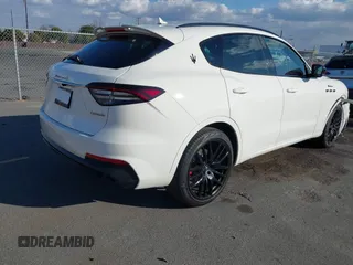 2022 Maserati Levante with VIN ZN661YUM0NX391750, listed as a IAAI auction lot 41436442 with 3,293 mi miles and . Bid and sale history available at DreamBid. Image 4.