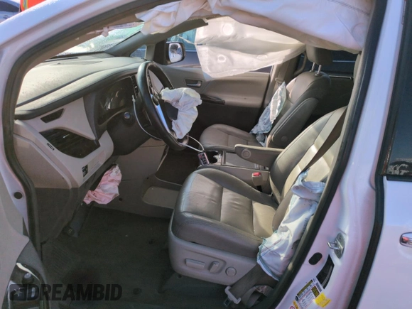 2019 Toyota Sienna XLE Auto Access Seat with VIN 5TDYZ3DC1KS982412, listed as a Copart auction lot 45692195 with 46,080 mi miles and Salvage Title. Bid and sale history available at carsss.com. Image 7.