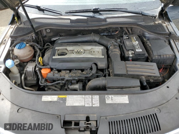 2014 Volkswagen CC Sport with VIN WVWBP7AN0EE537436, listed as a Copart auction lot 49926955 with 152,458 mi miles and Clean Title. Bid and sale history available at carsss.com. Image 11.