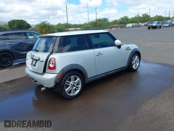 2011 MINI Hardtop with VIN WMWSU3C57BT095208, listed as a IAAI auction lot 42174483 with 70,447 mi miles and . Bid and sale history available at DreamBid. Image 4.