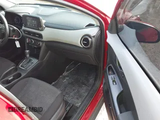2021 Hyundai Kona SE with VIN KM8K12AA1MU638664, listed as a IAAI auction lot 41956922 with 91,086 mi miles and . Bid and sale history available at carsss.com. Image 5.