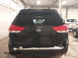 2012 Toyota Sienna LE with VIN 5TDJK3DC1CS036110, listed as a IAAI auction lot 41943807 with 255,111 mi miles. Bid and sale history available at carsss.com. Image 16.