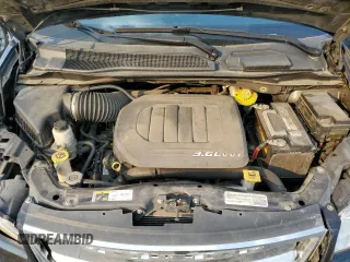 2015 Chrysler Town & Country Touring with VIN 2C4RC1BG0FR610896, listed as a Copart auction lot 50349825 with 92,584 mi miles and Salvage Title. Bid and sale history available at carsss.com. Image 12.