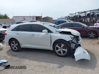 2009 Toyota Venza z VIN 4T3ZK11A09U020241, wystawiony jako IAAI lot #42335397 z przebiegiem 143 816 mil mil oraz . Historia ofert i sprzedaży dostępna na DreamBid. Obrazek 13.