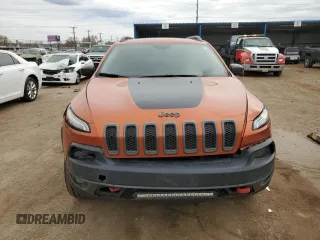 2016 Jeep Cherokee Trailhawk with VIN 1C4PJMBS2GW132928, listed as a Copart auction lot 50914955 with 156,993 mi miles and Salvage Title. Bid and sale history available at DreamBid. Image 5.