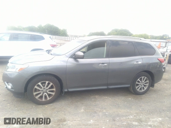 2016 Nissan Pathfinder Platinum with VIN 5N1AR2MNXGC625831, listed as a IAAI auction lot 42257421 with 162,803 mi miles and . Bid and sale history available at DreamBid. Image 14.