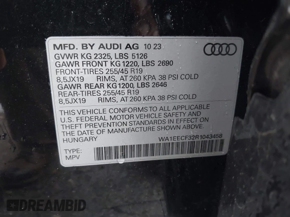 2024 Audi Q3 S line Premium Plus z VIN WA1EECF32R1043458, wystawiony jako IAAI lot #41965598 z przebiegiem 21 524 mil mil oraz . Historia ofert i sprzedaży dostępna na DreamBid. Obrazek 9.