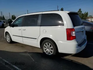 2014 Chrysler Town & Country Touring with VIN 2C4RC1BG3ER443061, listed as a Copart auction lot 73010804 with 138,717 mi miles and Clean Title. Bid and sale history available at DreamBid. Image 2.