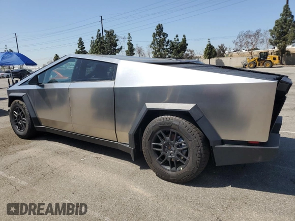2024 Tesla Cybertruck z VIN 7G2CEHED9RA047674, wystawiony jako Copart lot #52544295 z przebiegiem 1323 mil mil oraz Szkody całkowita. Historia ofert i sprzedaży dostępna na DreamBid. Obrazek 2.