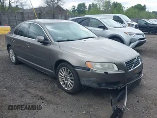 2008 Volvo S80 3.2L with VIN YV1AS982081067495, listed as a IAAI auction lot 42269824 with 187,307 mi miles and . Bid and sale history available at DreamBid. Image 1.