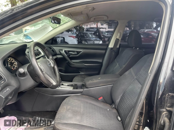 2018 Nissan Altima S with VIN 1N4AL3APXJC195152, listed as a IAAI auction lot 42196836 with 159,552 mi miles and . Bid and sale history available at DreamBid. Image 5.