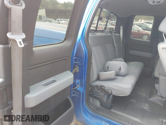 2013 Ford F-150 XL with VIN 1FTFX1CF7DKE53781, listed as a IAAI auction lot 41886304 with 263,743 mi miles. Bid and sale history available at carsss.com. Image 8.