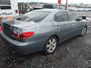 2005 Lexus ES 330 with VIN JTHBA30G355117746, listed as a IAAI auction lot 41963607 with Not Provided miles. Bid and sale history available at carsss.com. Image 4.