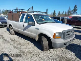 2005 Ford Super Duty F-250 XL with VIN 1FTSX20505EC46780, listed as a IAAI auction lot 41487266 with 1 mi miles. Bid and sale history available at carsss.com. Image 1.