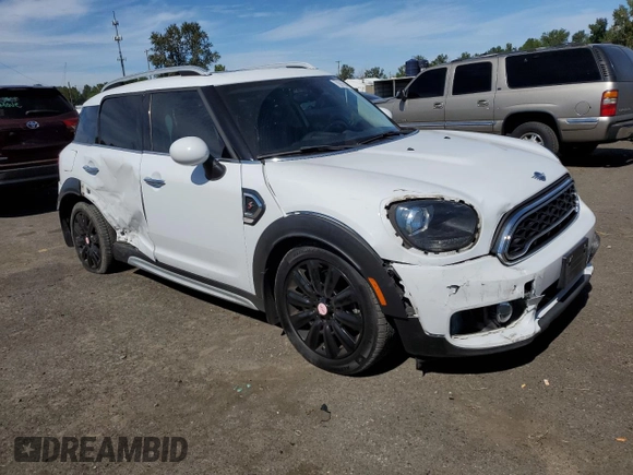 2019 MINI Countryman Cooper S with VIN WMZYT5C57K3G93622, listed as a Copart auction lot 70916044 with 33,307 mi miles and Salvage Title. Bid and sale history available at carsss.com. Image 4.