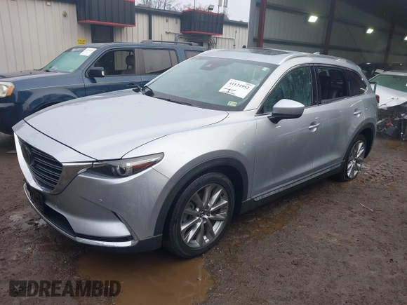2020 Mazda CX-9 Grand Touring with VIN JM3TCADY4L0405509, listed as a IAAI auction lot 41124952 with 81,786 mi miles. Bid and sale history available at carsss.com. Image 17.
