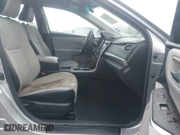 2015 Toyota Camry XLE with VIN 4T1BF1FK0FU110663, listed as a IAAI auction lot 41931382 with 187,648 mi miles. Bid and sale history available at carsss.com. Image 5.