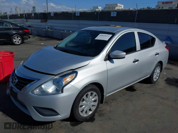 2016 Nissan Versa SV with VIN 3N1CN7AP5GL828015, listed as a IAAI auction lot 40849652 with 99,928 mi miles. Bid and sale history available at carsss.com. Image 2.