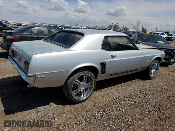 1969 Ford Mustang с VIN 9F01M120206, выставлен на аукционе Copart как лот 50981235 с пробегом 34 128 миль миль и Чистый • Clean title. История ставок и продаж доступна на DreamBid. Изображение 3.