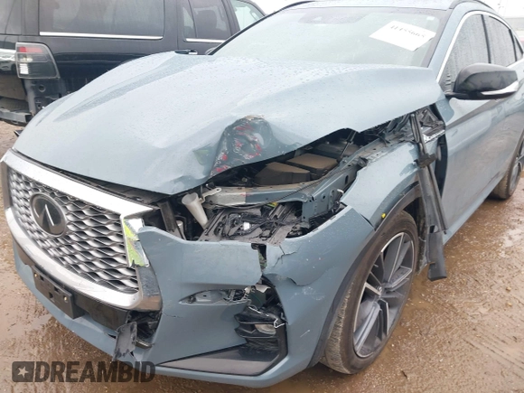 2023 Infiniti QX55 Luxe z VIN 3PCAJ5JRXPF109797, wystawiony jako IAAI lot #41455665 z przebiegiem 31 561 mil mil oraz . Historia ofert i sprzedaży dostępna na DreamBid. Obrazek 6.