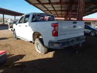 2021 Chevrolet Silverado 1500 LT Trail Boss with VIN 3GCPYFEL9MG371396, listed as a IAAI auction lot 41615937 with Not Provided miles and . Bid and sale history available at DreamBid. Image 3.