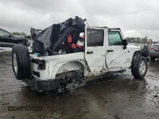 2018 Jeep Wrangler Unlimited Sport S z VIN 1C4BJWDG1JL855855, wystawiony jako Copart lot #56907455 z przebiegiem 61 437 mil mil oraz Szkoda całkowita • Salvage title. Historia ofert i sprzedaży dostępna na DreamBid. Obrazek 3.