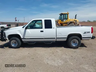 1998 Chevrolet Silverado 1500 with VIN 1GCEK19R0WR134874, listed as a IAAI auction lot 42062143 with 162,211 mi miles and . Bid and sale history available at DreamBid. Image 14.
