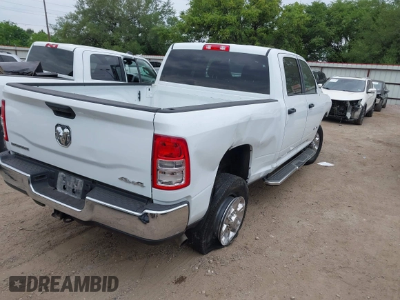 2024 Ram 2500 Big Horn with VIN 3C6UR5DJ1RG249902, listed as a IAAI auction lot 42043924 with 21,560 mi miles. Bid and sale history available at carsss.com. Image 4.