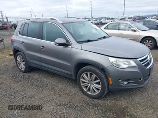 2010 Volkswagen Tiguan Wolfsburg Edition с VIN WVGBV7AX2AW503778, выставлен на аукционе IAAI как лот 42374514 с пробегом 152 402 миль миль и . История ставок и продаж доступна на DreamBid. Изображение 1.