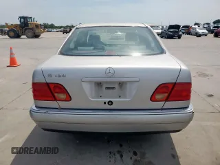 1997 Mercedes-Benz E-Class with VIN WDBJF55F3VA403290, listed as a Copart auction lot 53560555 with 0 mi miles and Clean Title. Bid and sale history available at carsss.com. Image 6.