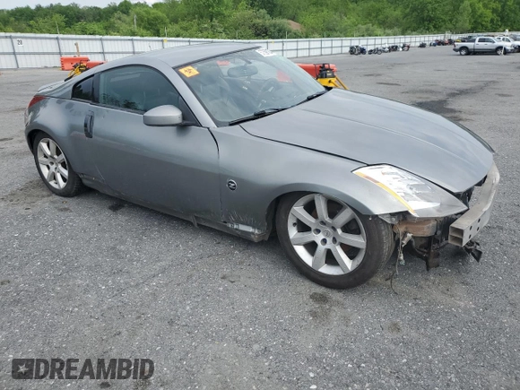 2005 Nissan 350Z Touring z VIN JN1AZ34E05M654954, wystawiony jako Copart lot #57591085 z przebiegiem Nie podano mil oraz Tytuł czysty. Historia ofert i sprzedaży dostępna na DreamBid. Obrazek 4.